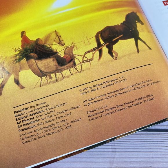 Christmas Country-Style Book 1991 Holiday Decorations Tree Music Crafts Recipes - Picture 7 of 16